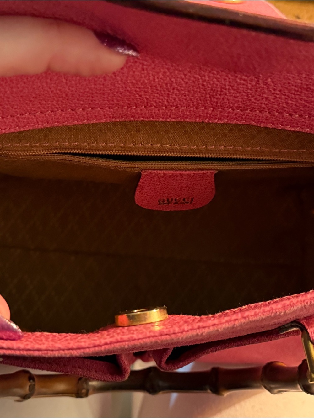 Vintage Gucci Pink Suede Top-Handle Bag with Bamboo Accent - Picture 6 of 12